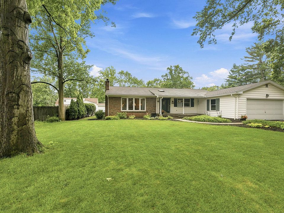 1st image of 157 Ivy Hill Dr