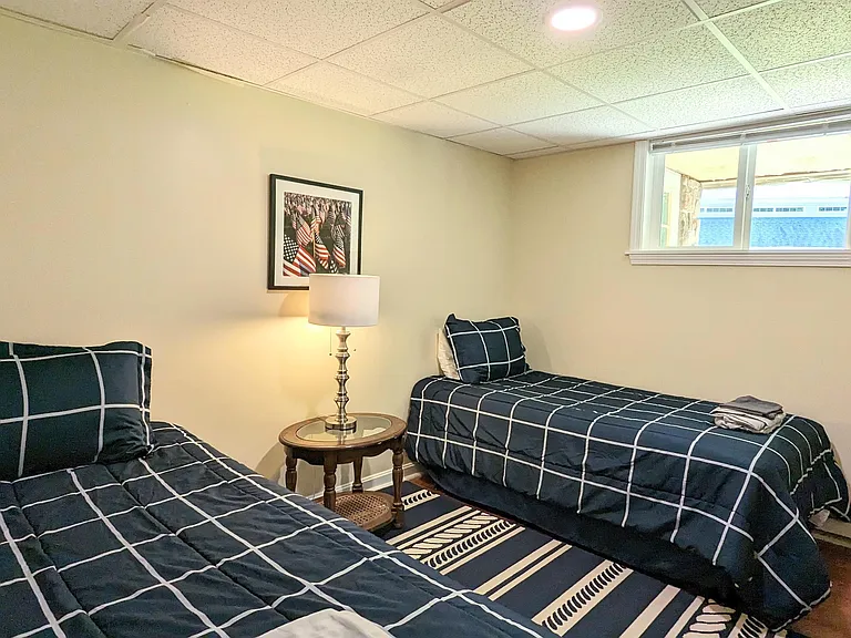 52 Crestview Dr — Photo 33