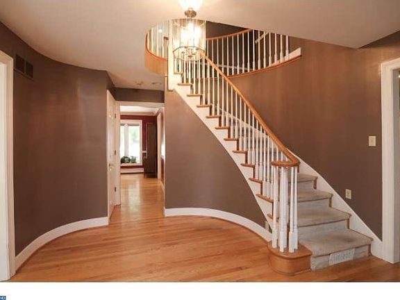 5th image of 121 Briarcroft Dr