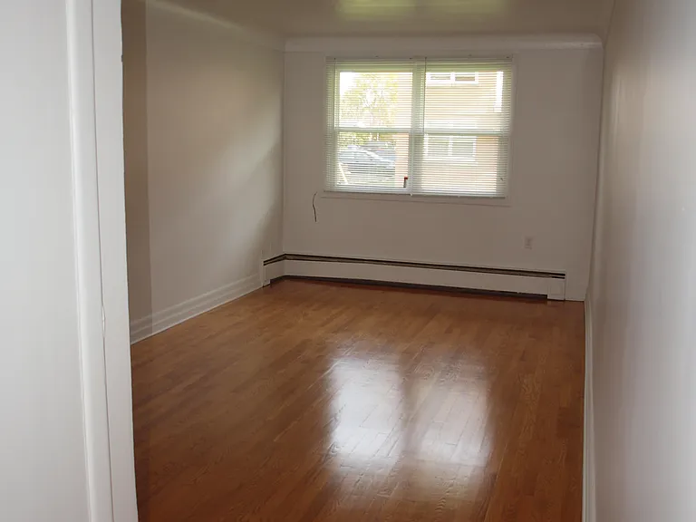 358 McArthur Ave — Photo 23
