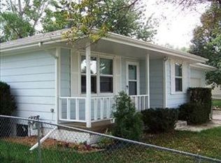 2828 NW 7th St, Lincoln, NE 68521