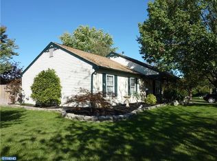 107 Hampton Ct, Sicklerville, NJ 08081