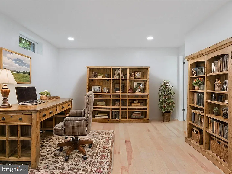 8463 Monarch Ct — Photo 63