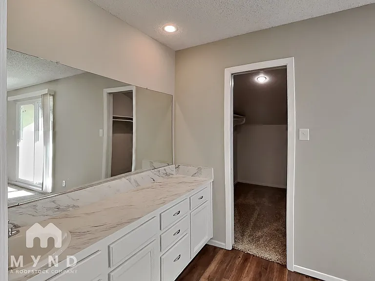 3252 63rd St — Photo 14