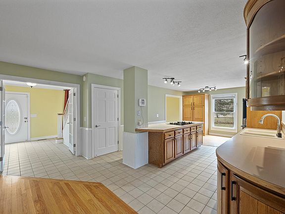 5th image of 3315 Walnut Grove Ln N