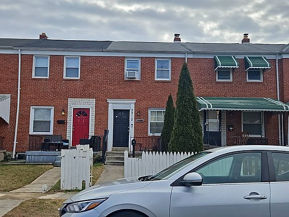 2nd image of 2212 Redthorn Rd