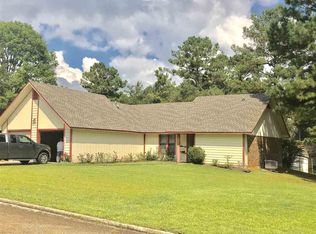 532 Spryfield Rd, Jackson, MS 39212