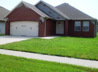 1154 S Ventura Ave, Springfield, MO 65804
