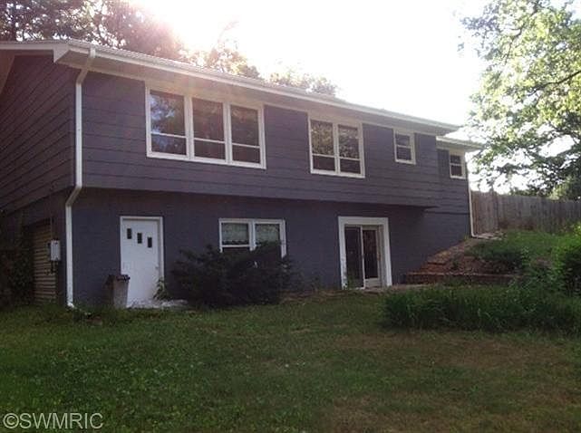 1st image of 5519 Fawn Lake Dr