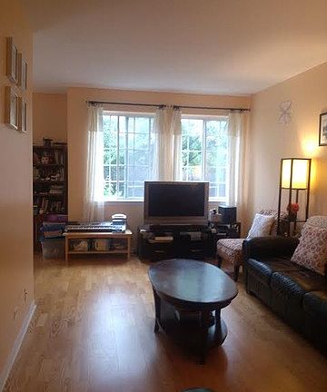 2nd image of 544 E Thornhill Ln #544