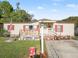 150 Queens Rd, Little River, SC 29566