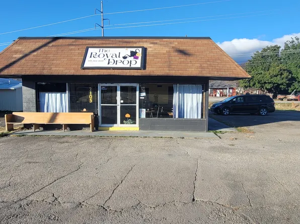 2105 N Broadway St, Poteau, OK 74953