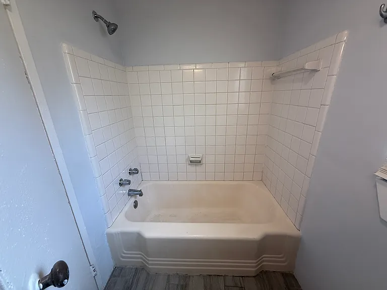 Ocean Reef Apartments — Photo 14