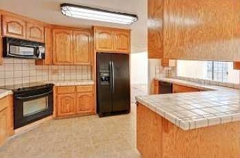 4th image of 3000 Wisteria Way