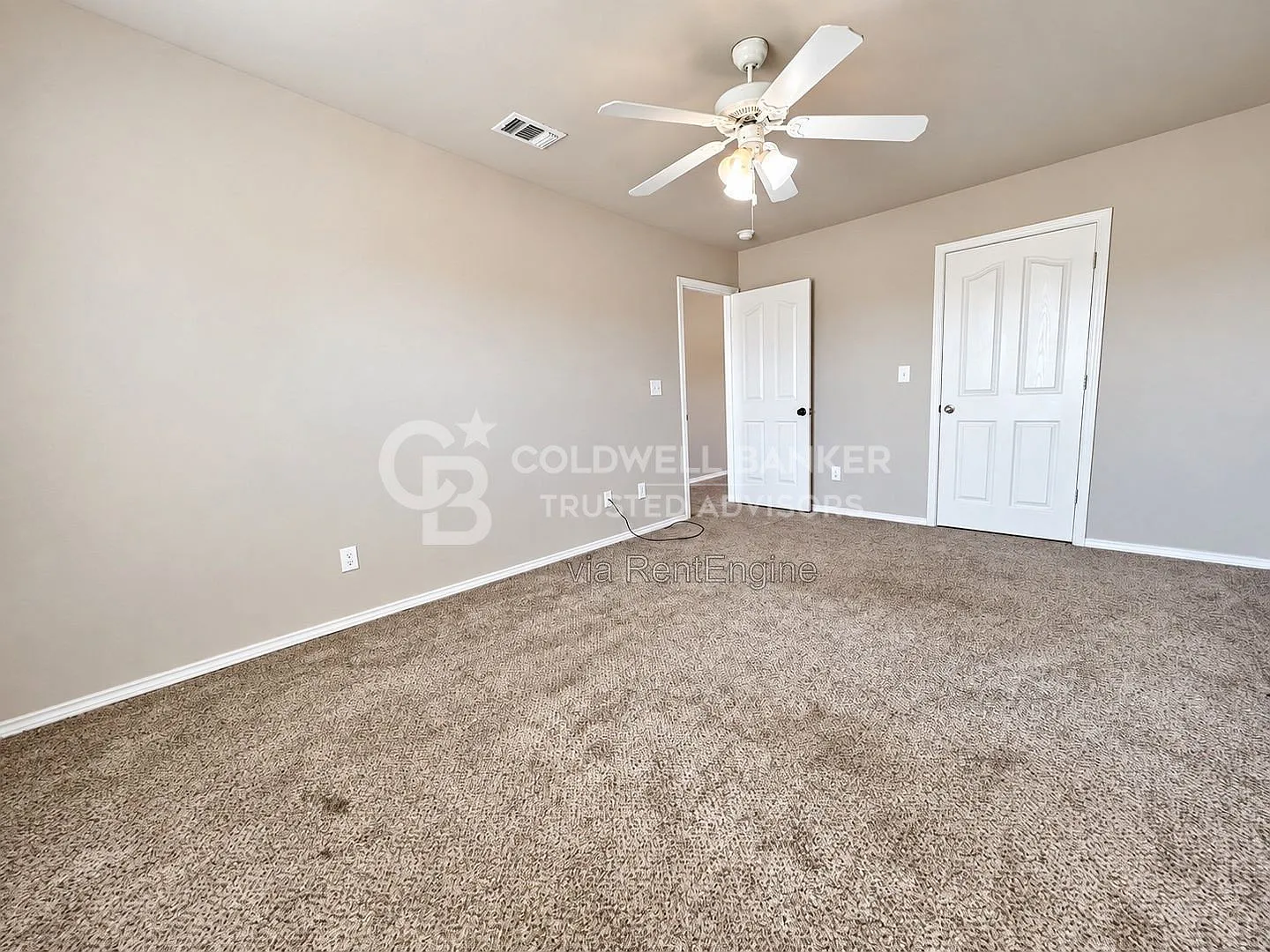 2 bed, 1.0 bath, 864 sqft, $1,000 — Photo 3