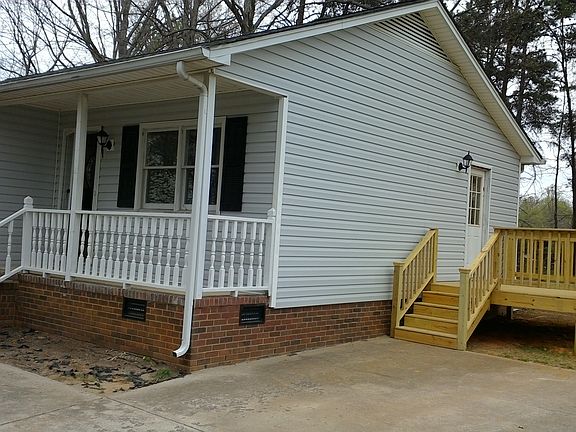 5th image of 2446 Michelle Dr