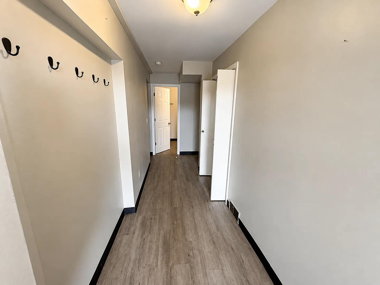 703 Brookline Boulevard — Photo 4