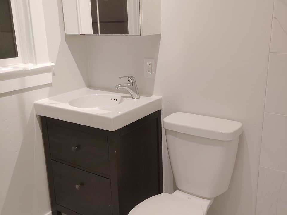 1st image of 309 Eucalyptus St #309