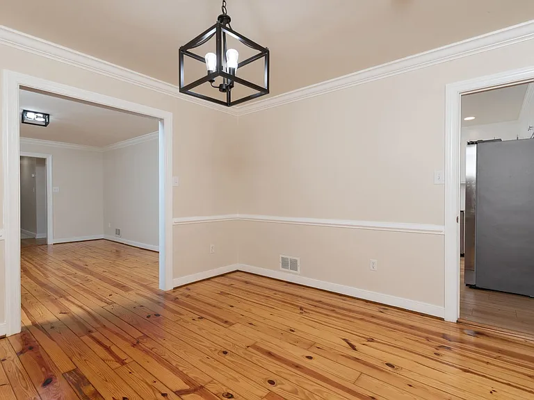 4329 Deertrail Dr N — Photo 12