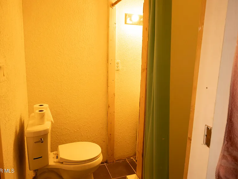 14369 Katherine Dr — Photo 5