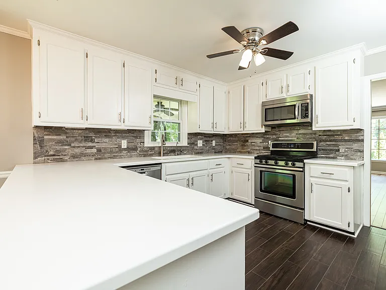 2124 Rockland Ct — Photo 22