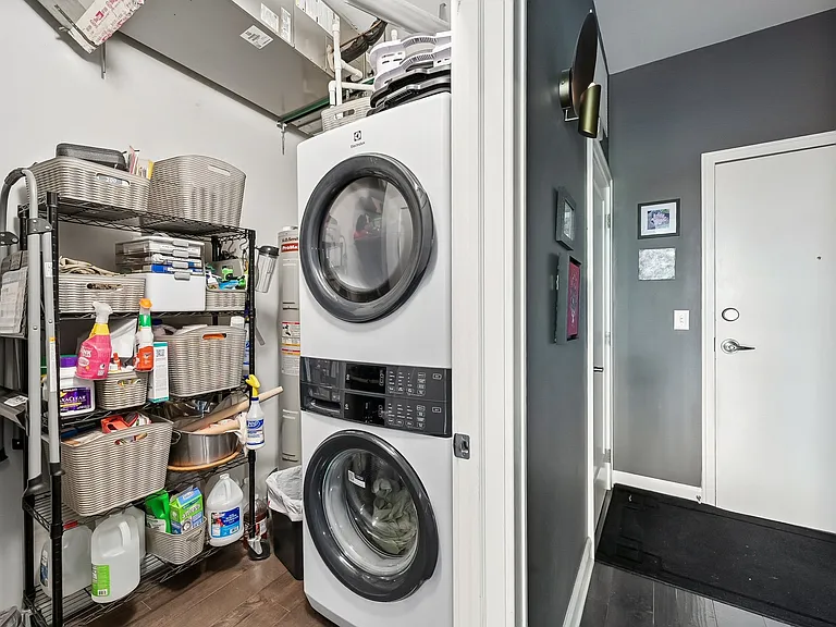 825 N 4th St #216 — Photo 34