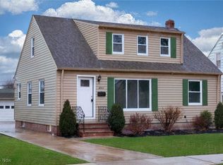 31931 Dickerson Rd, Willowick, OH 44095