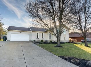 5694 Eastview St, Louisville, OH 44641
