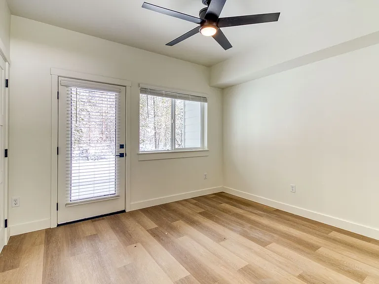 Luxury Apartment in La Pine! — Photo 4