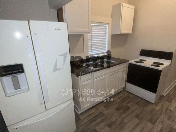4th image of 2422 E Adams St #2