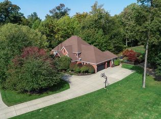 9029 Regency Woods Dr, Kirtland, OH 44094