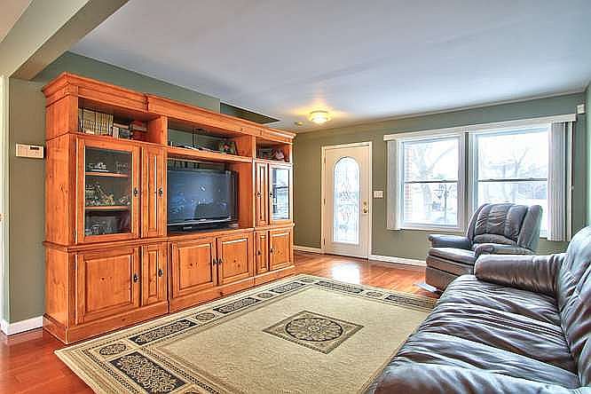 1st image of 1075 California Ct