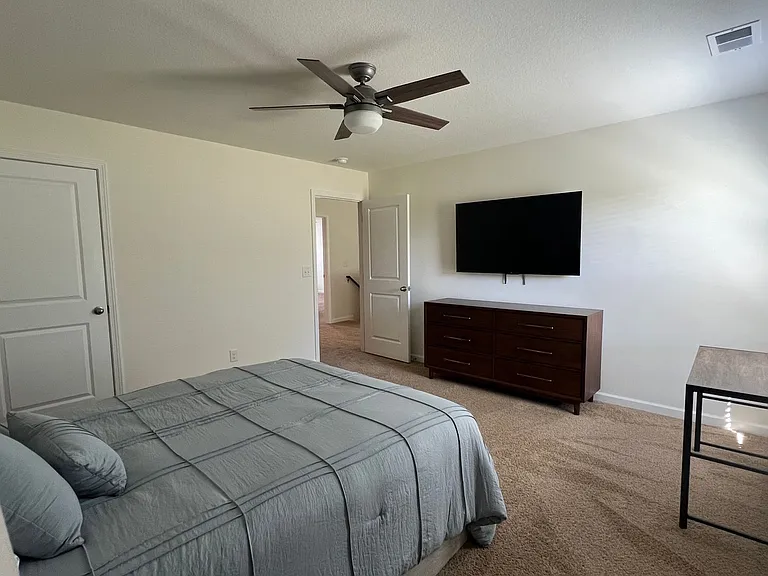 2516 Bridgeforth Xing — Photo 25