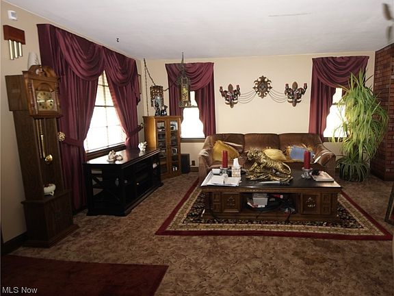 2nd image of 5419 Beechwood Ave