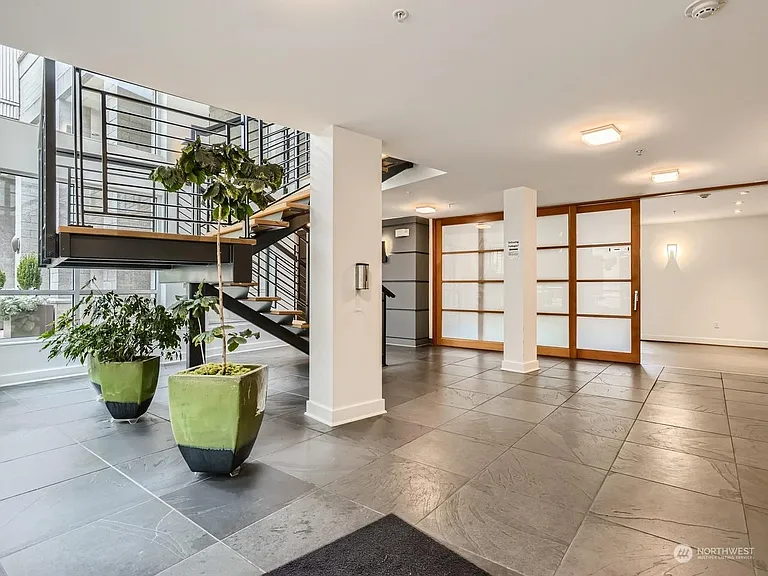 1410 E Pine St #W327 — Photo 19
