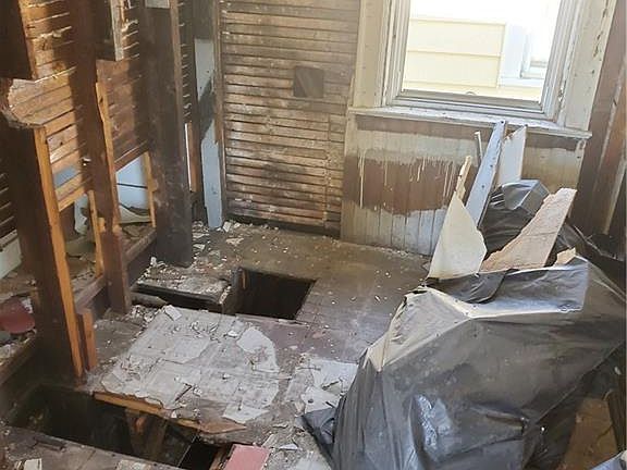 5th image of 254 Wood Ave
