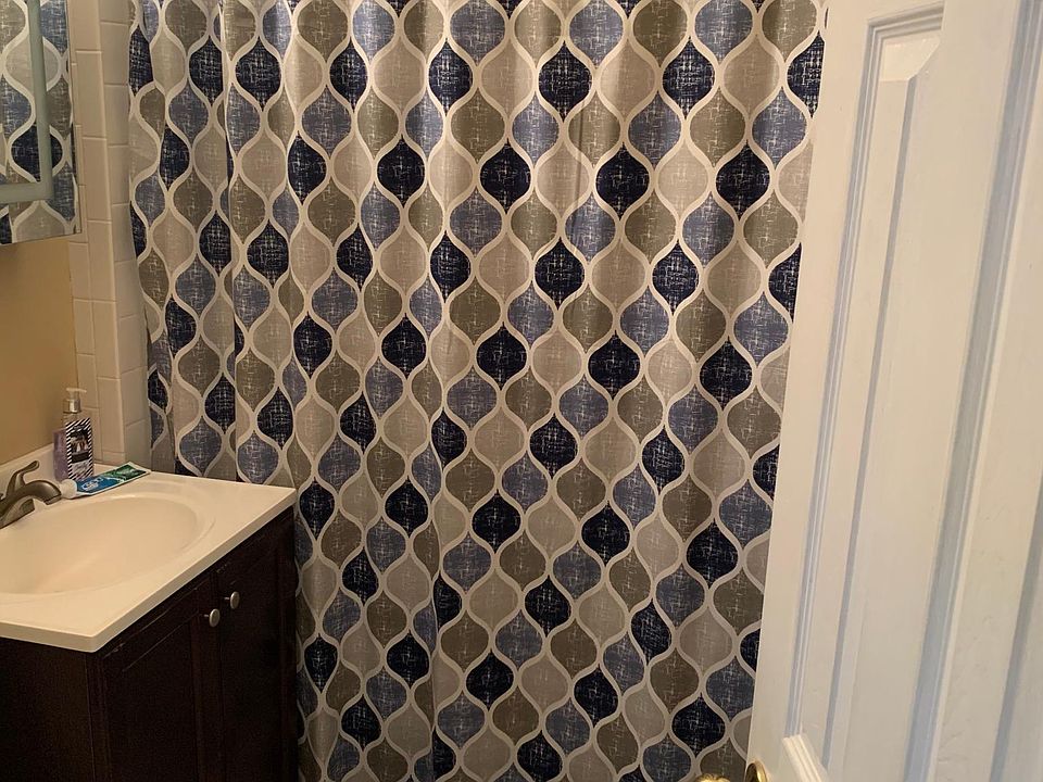 1st image of 2879 Lawton Ave