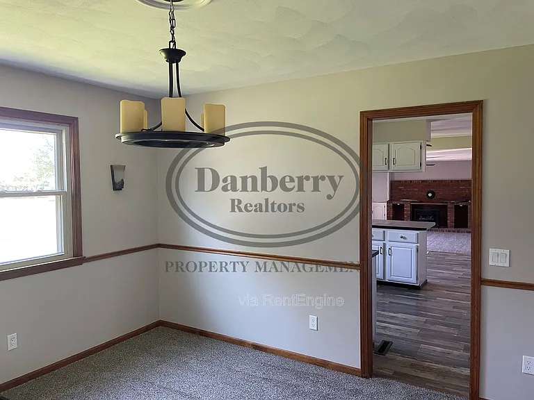 3018 Gleneagle Dr — Photo 5