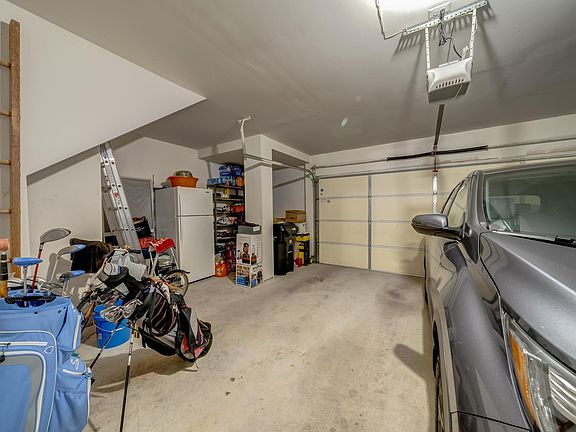 2nd image of 5269 Cozy Glen Ln