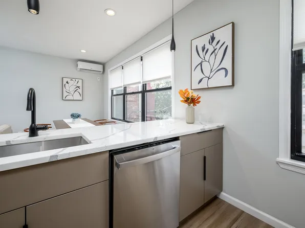 70 Bowers Street image 5 of 23