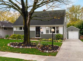 945 Eastmoor Blvd, Columbus, OH 43209