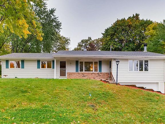 2nd image of 3401 Barbara Ln