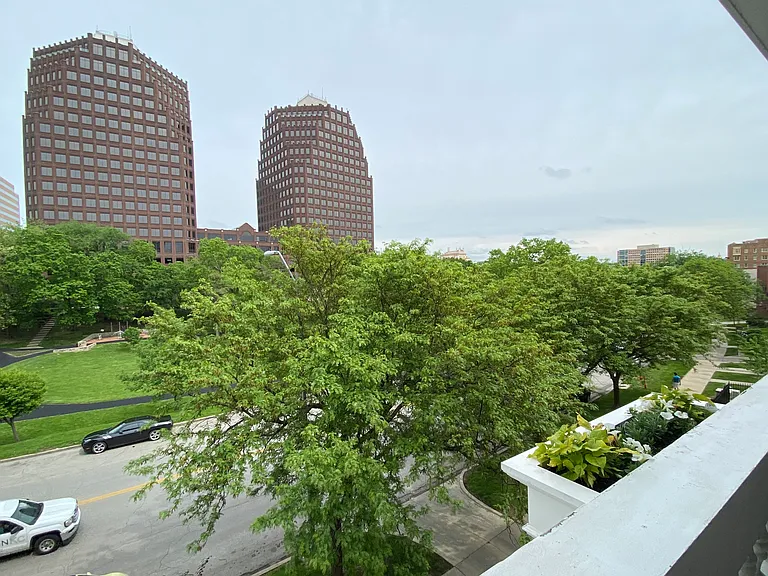 4432 J C Nichols Pkwy #3S — Photo 29
