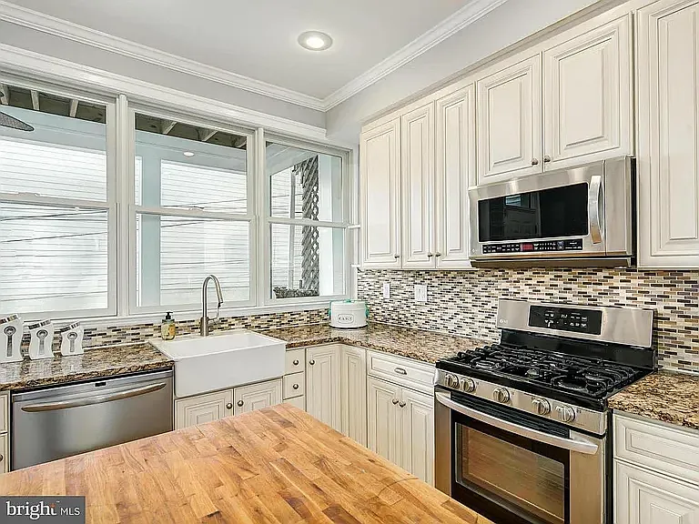 440 Lamont St NW — Photo 7