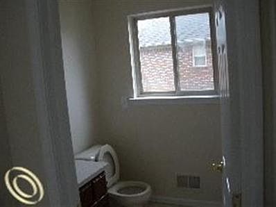 4th image of 55089 Huckleberry Dr