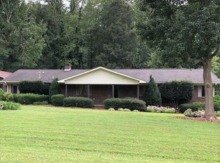 3959 Holly Springs Dr, Newton, NC 28658