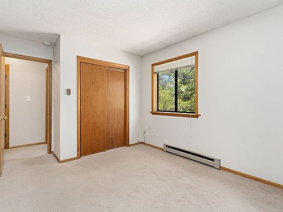 5th image of 514 Strachan Dr