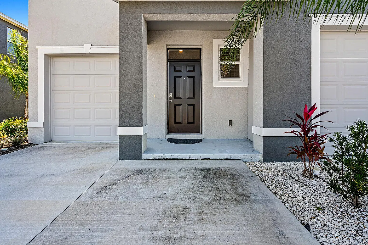 3 bed, 2.5 bath, 1758 sqft, $2,150 — Photo 1