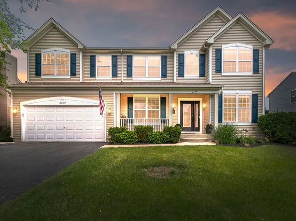 2637 W Autumn Dr, Round Lake, IL 60073