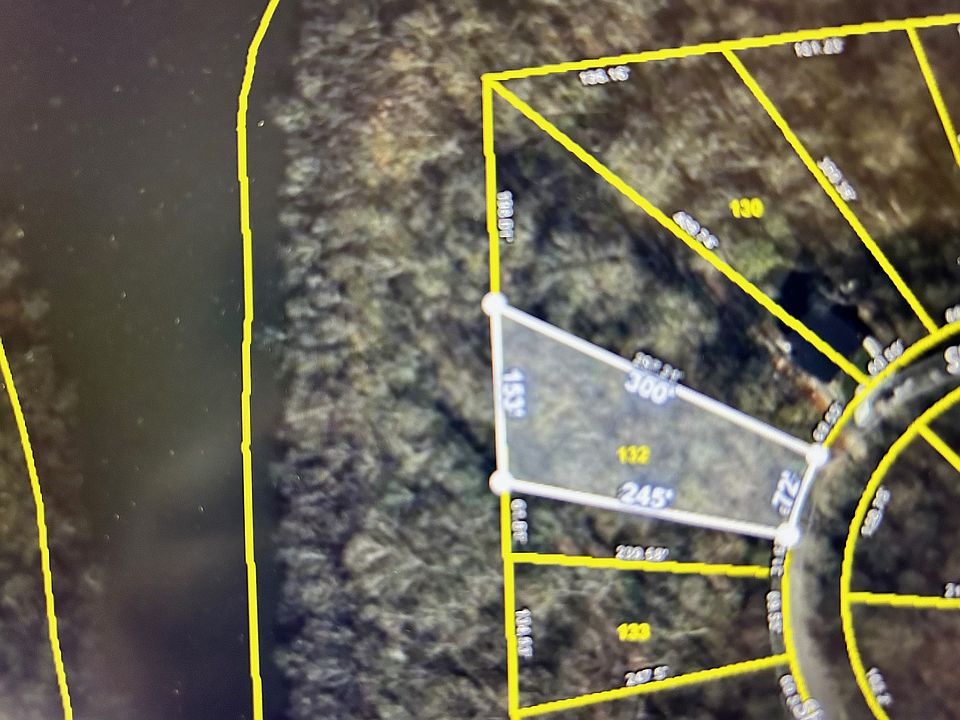 1st image of 132 Lakeview Dr Lot 132